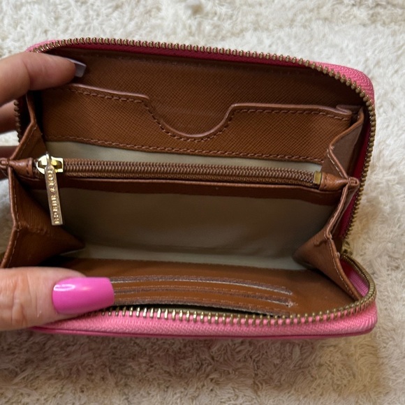 Tory Burch Fuchsia Mini Robinson Wallet Zip Around with Gold Logo - Picture 7 of 10